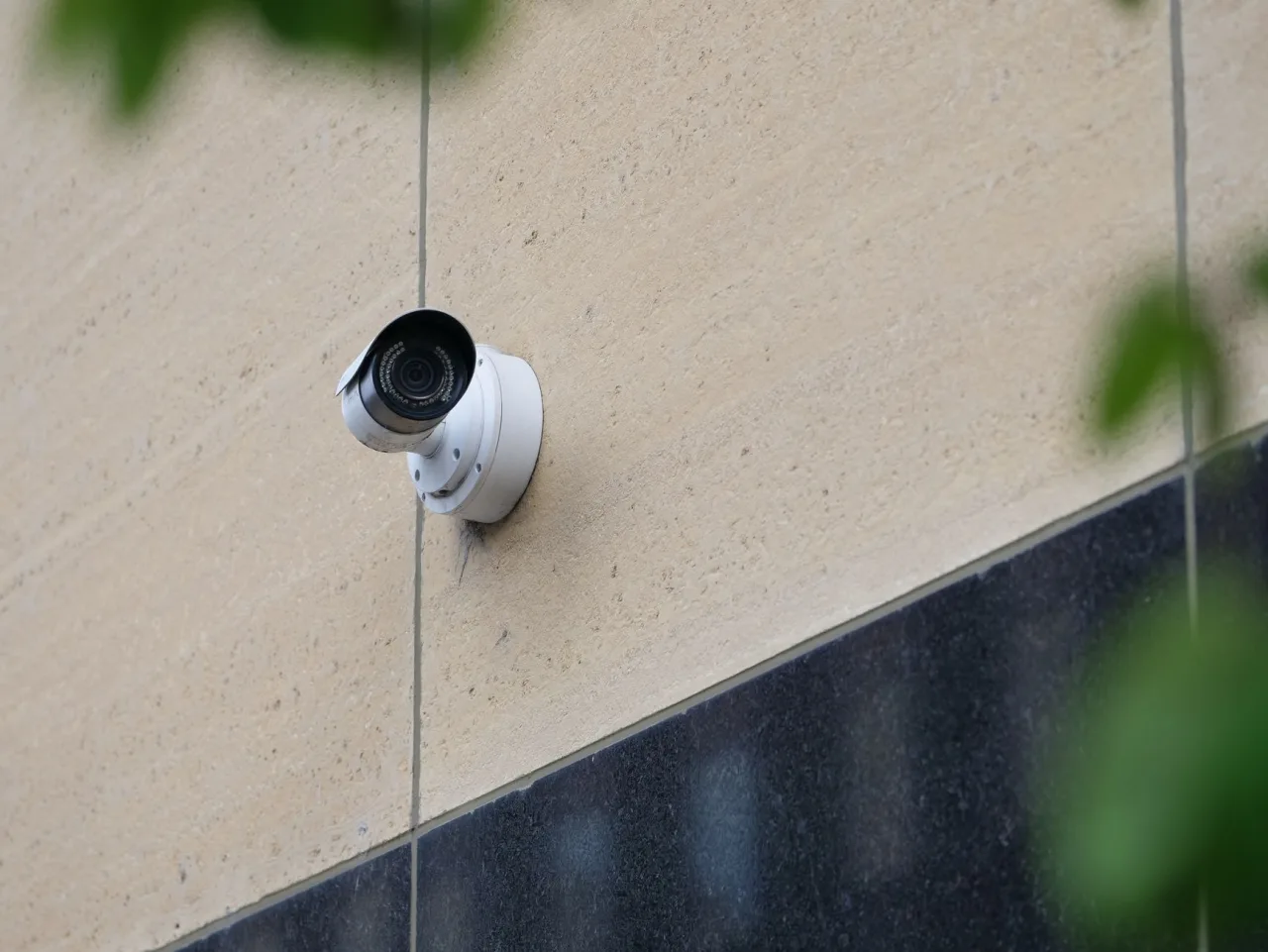 Common CCTV And Security Mistakes Dubai Owners Make