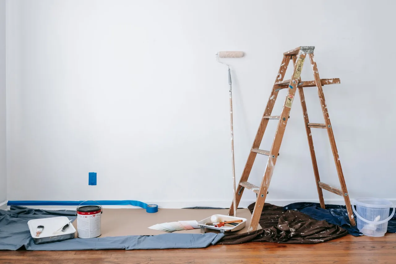 Common Painting And Wall Finishes Mistakes Dubai Owners Make