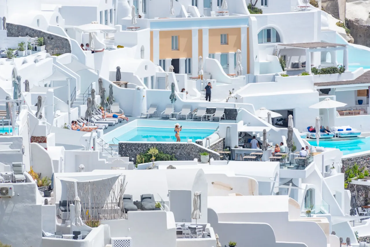 How Much Does Swimming Pool Care Cost in Dubai?