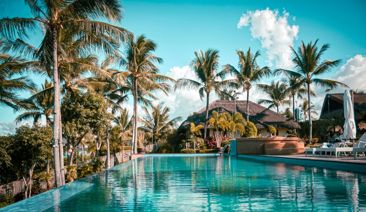 Signs Your Swimming Pool Care Needs Attention in Dubai