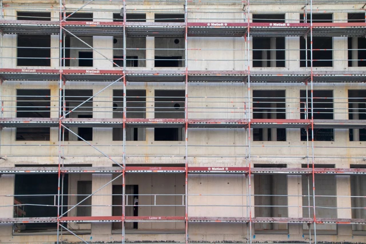 Signs Your Wall And Structural Cracks Needs Attention in Dubai