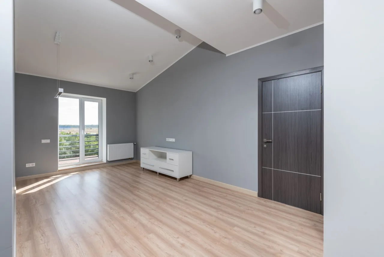 VRF vs Ducted Split: Which AC System Suits Dubai Apartments